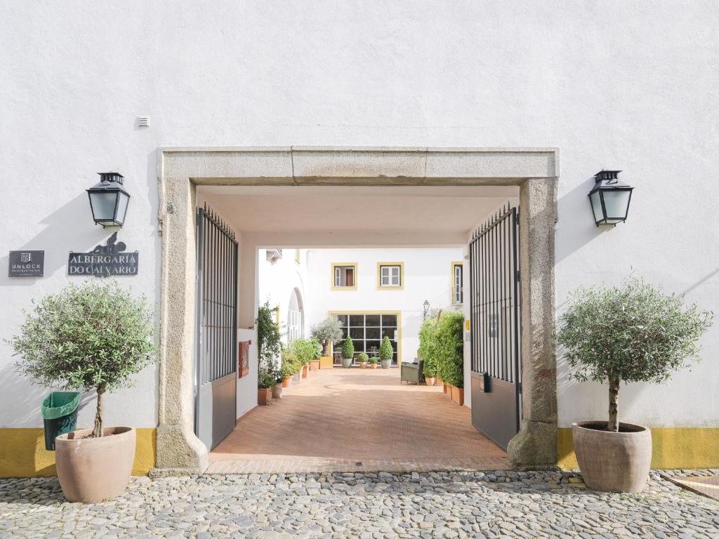 albergaria-do-calvario-evora-portugal-entrance