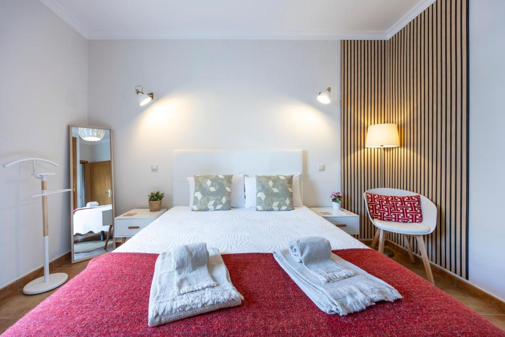 bright-double-bedroom-casa-lagos-lagos-algarve