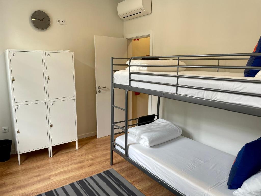 douro-backpackers-hostel-dorm-room-douro-portugal