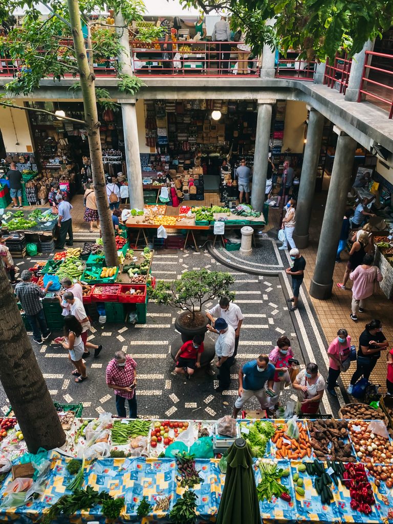 mercado-dos-lavradores-funchal-fruit-market-courtyard-madeira