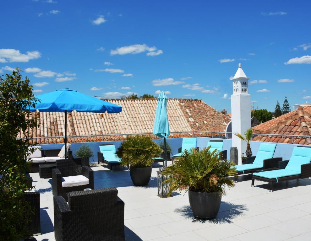 rooftop-terrace-loungers-tavira-house-tavira-algarve