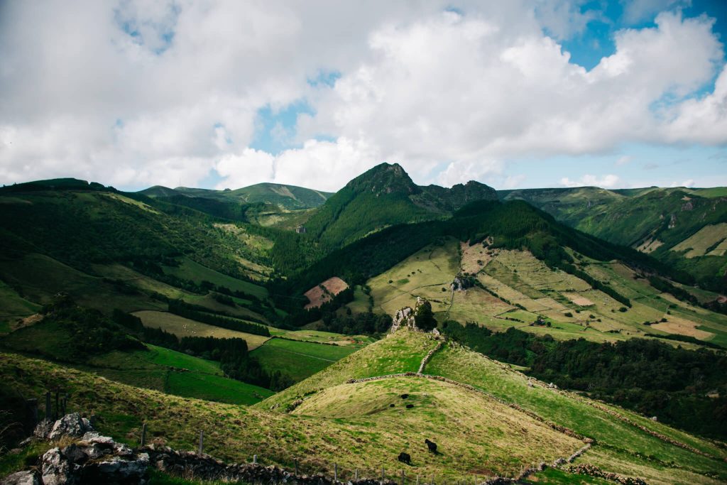 green-mountain-valleys-flores-island-azores
